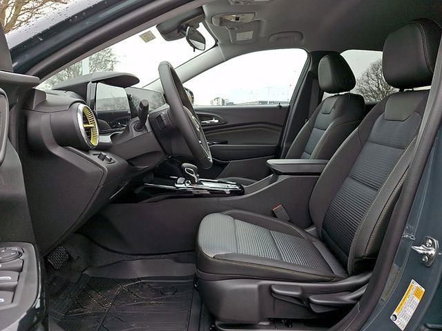 New 2026 Chevrolet Trax LT w/ Driver Confidence Package image 9