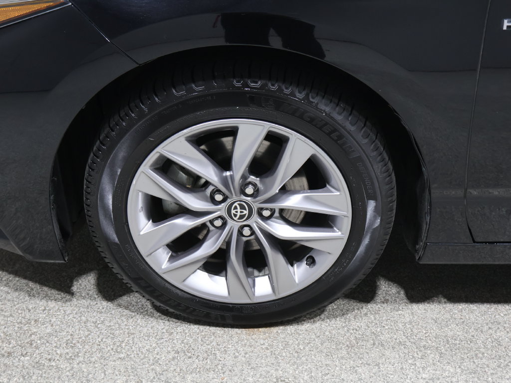 Used 2021 Toyota Avalon XLE w/ Carpet Mat Package (TMS) FWD image 8