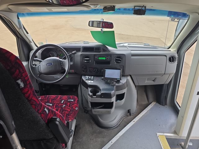 Used 2013 Ford E-450 and Econoline 450 Super Duty w/ Shuttle Bus Prep Pkg RWD image 24