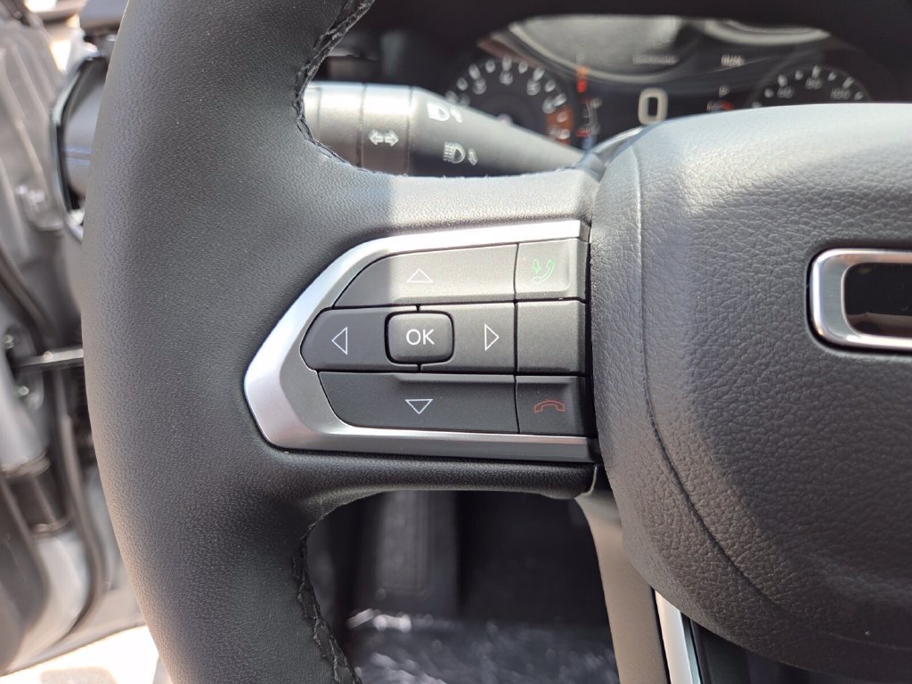 New 2026 Jeep Compass Latitude AWD/4WD image 32