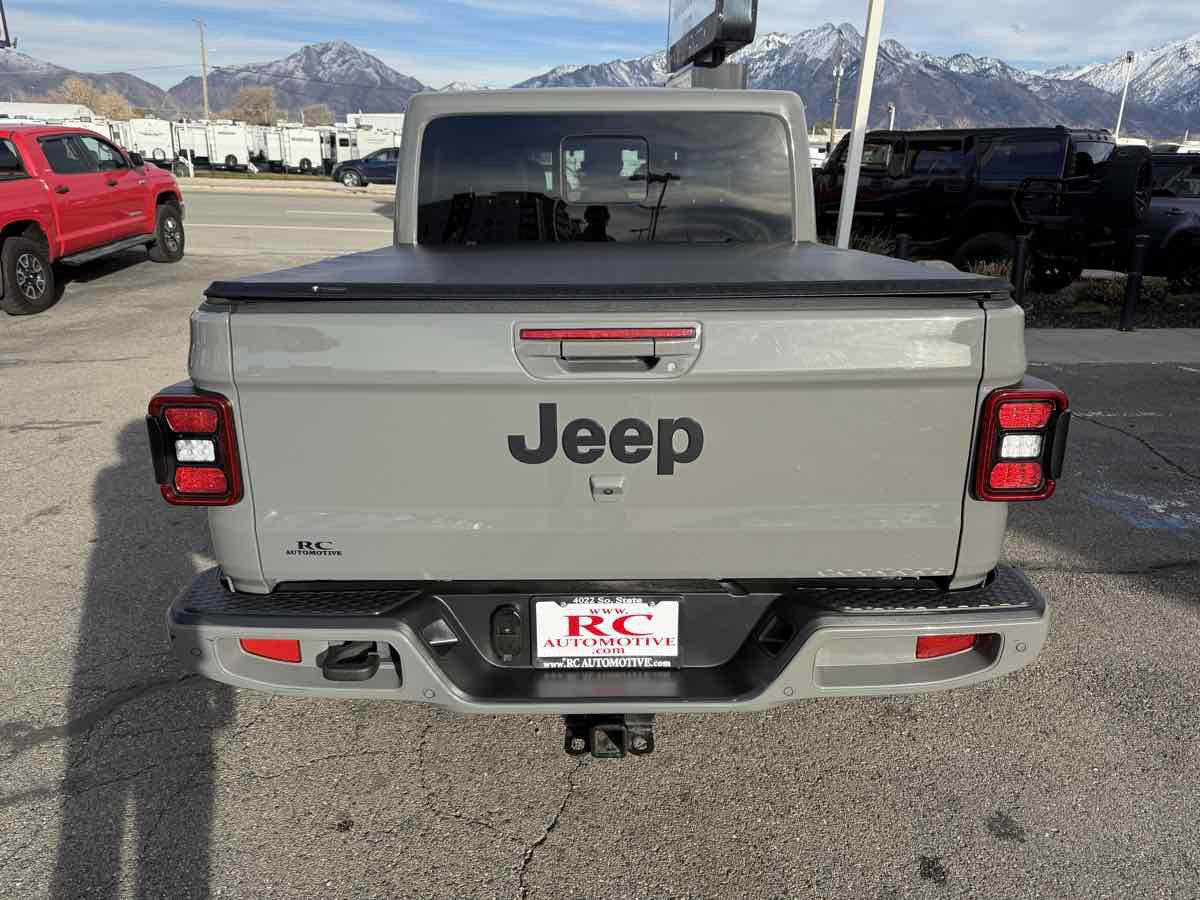 Used 2022 Jeep Gladiator Overland image 7