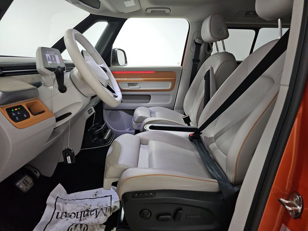 Used 2025 Volkswagen ID. Buzz Pro S Plus image 19