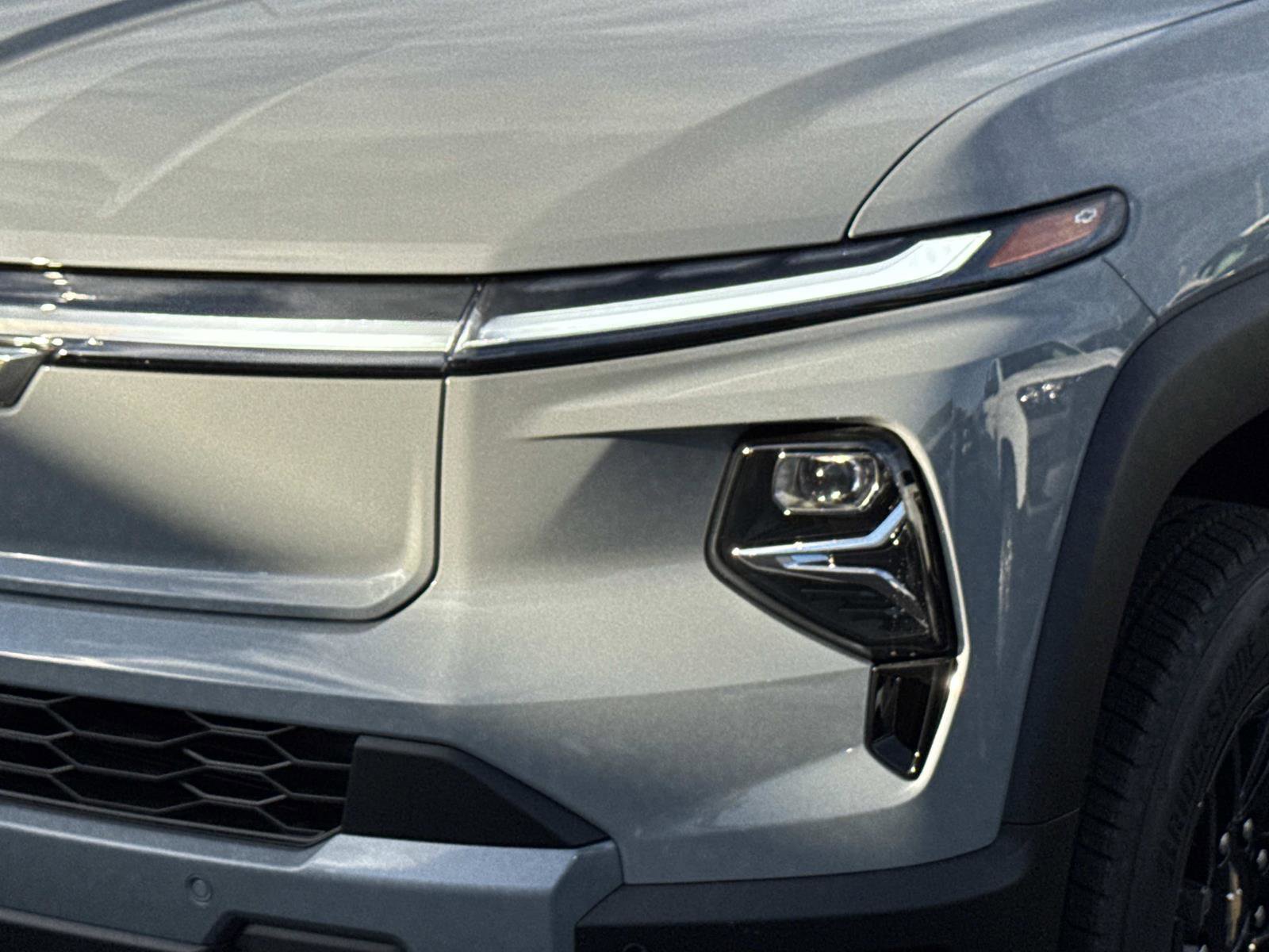 New 2026 Chevrolet Silverado EV LT image 24
