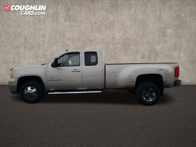 Used 2008 GMC Sierra 3500 SLT w/ Convenience Package image 4