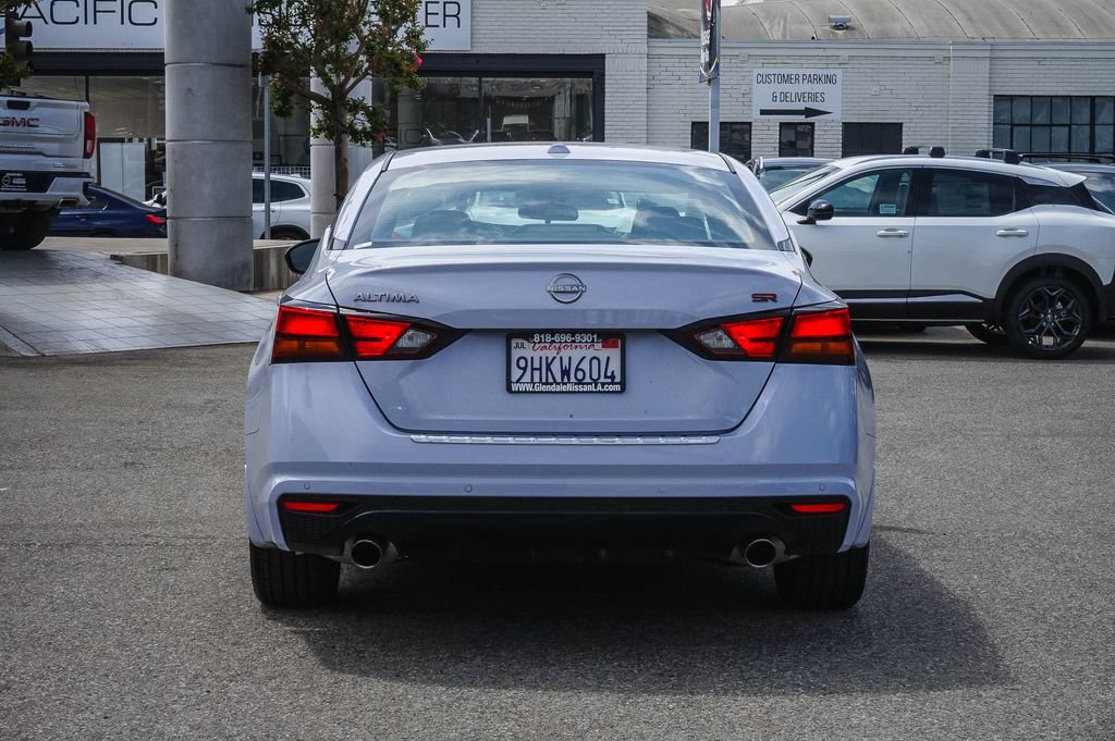 Certified 2023 Nissan Altima 2.5 SR FWD image 7