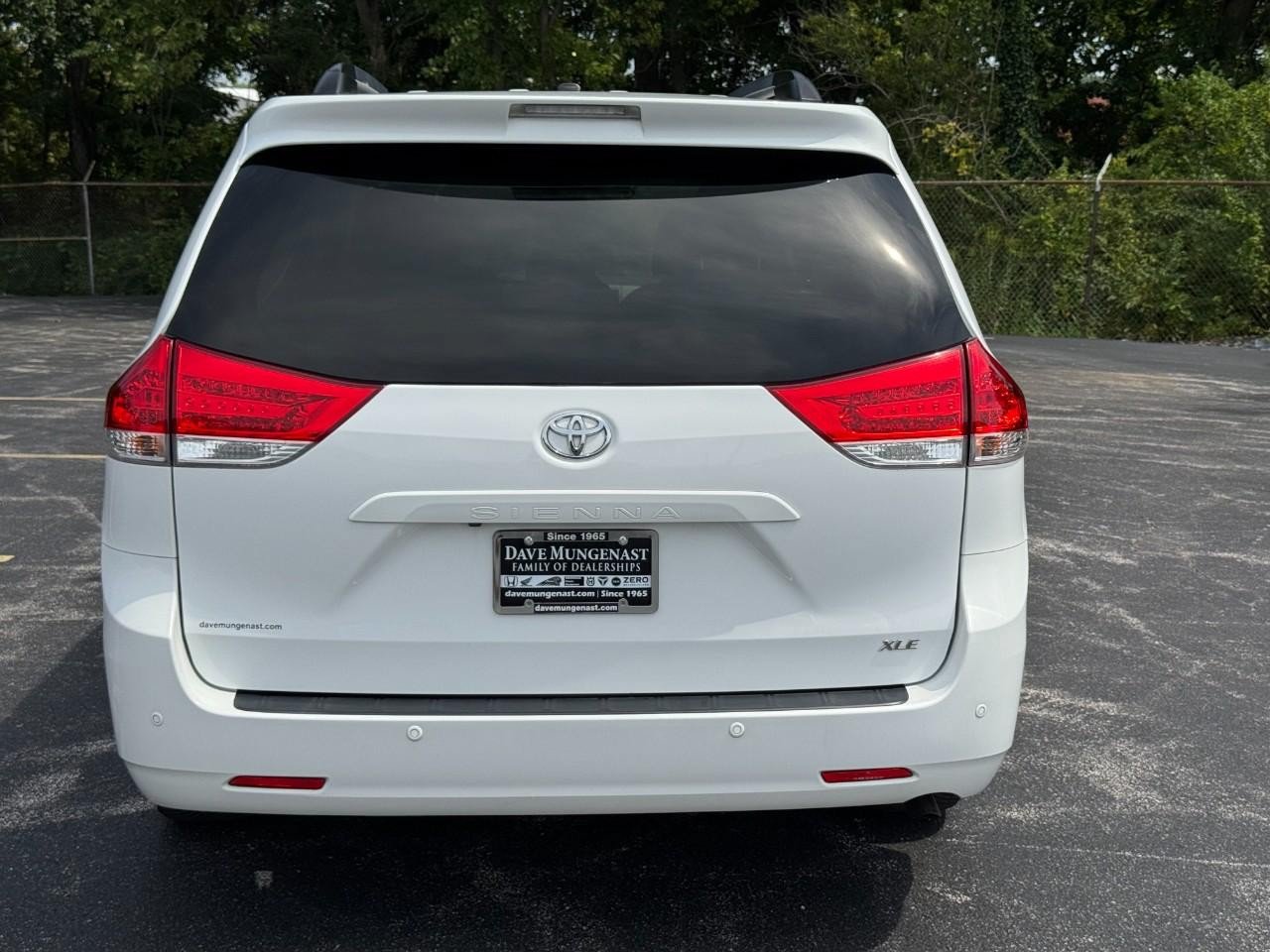 Used 2014 Toyota Sienna XLE FWD image 7