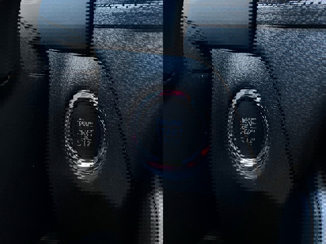 Used 2025 Toyota RAV4 XLE image 29