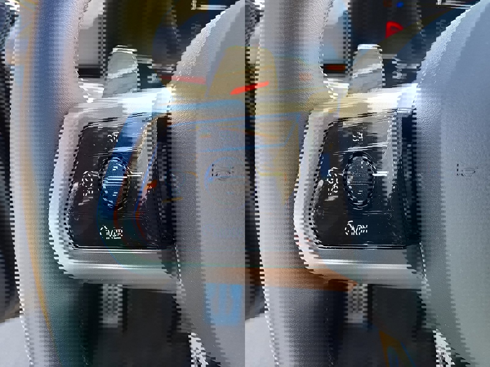 Used 2025 BMW i5 xDrive40 w/ Executive Package image 22