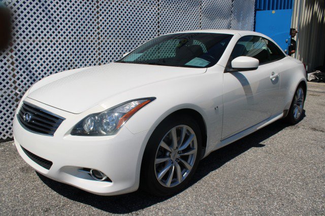 Used 2014 INFINITI Q60 Convertible w/ Premium Package RWD image 11