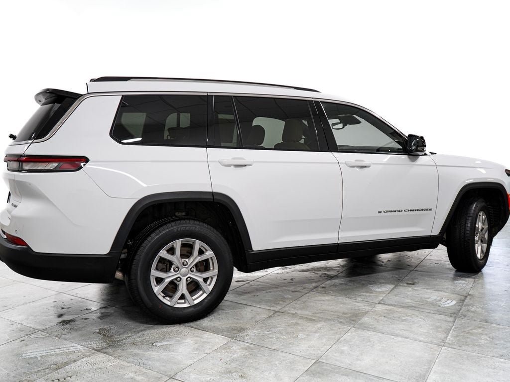Used 2023 Jeep Grand Cherokee L Limited w/ Trailer Tow Group (B) AWD/4WD image 7