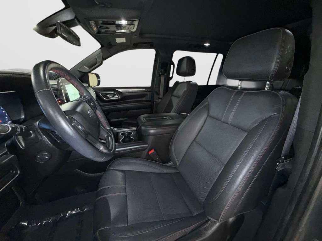 Used 2022 Chevrolet Suburban RST w/ Luxury Package RWD image 15