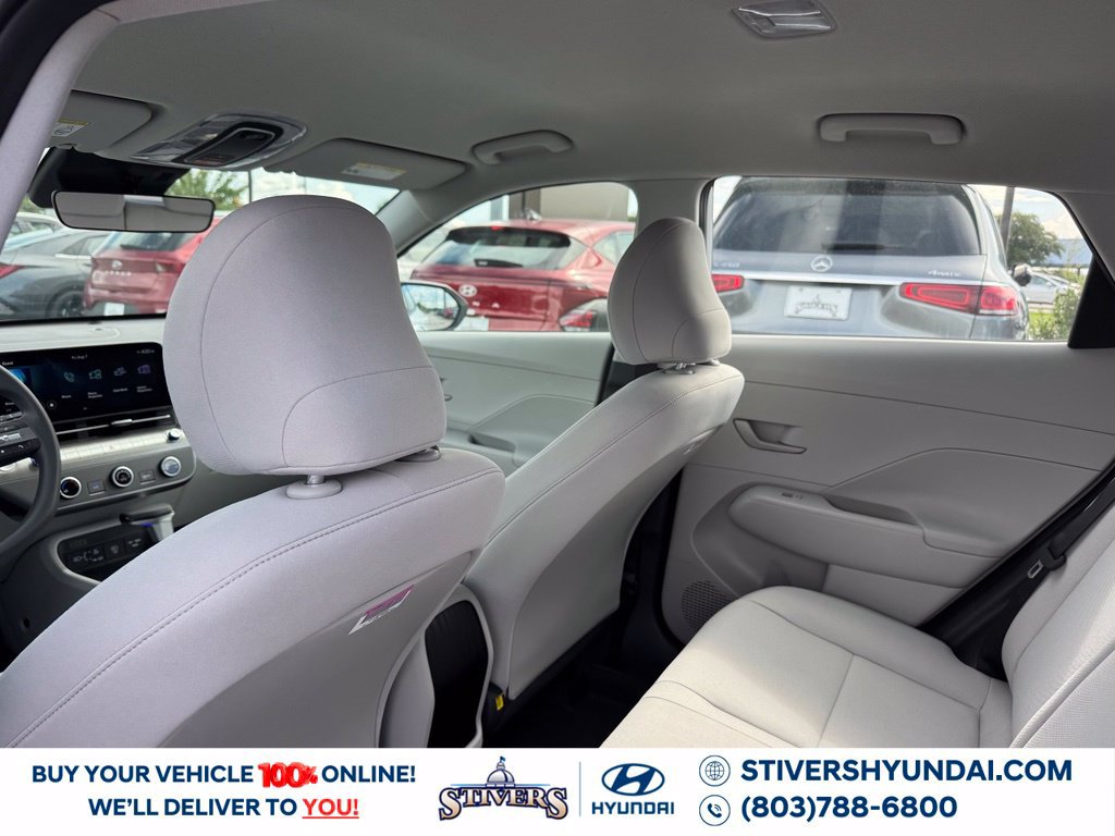 New 2027 Hyundai Kona SE FWD image 19