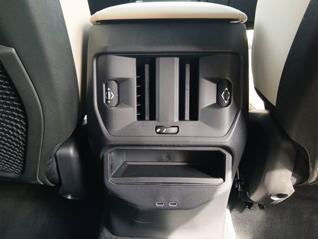 New 2025 BMW X3 xDrive30i w/ Premium Package image 14