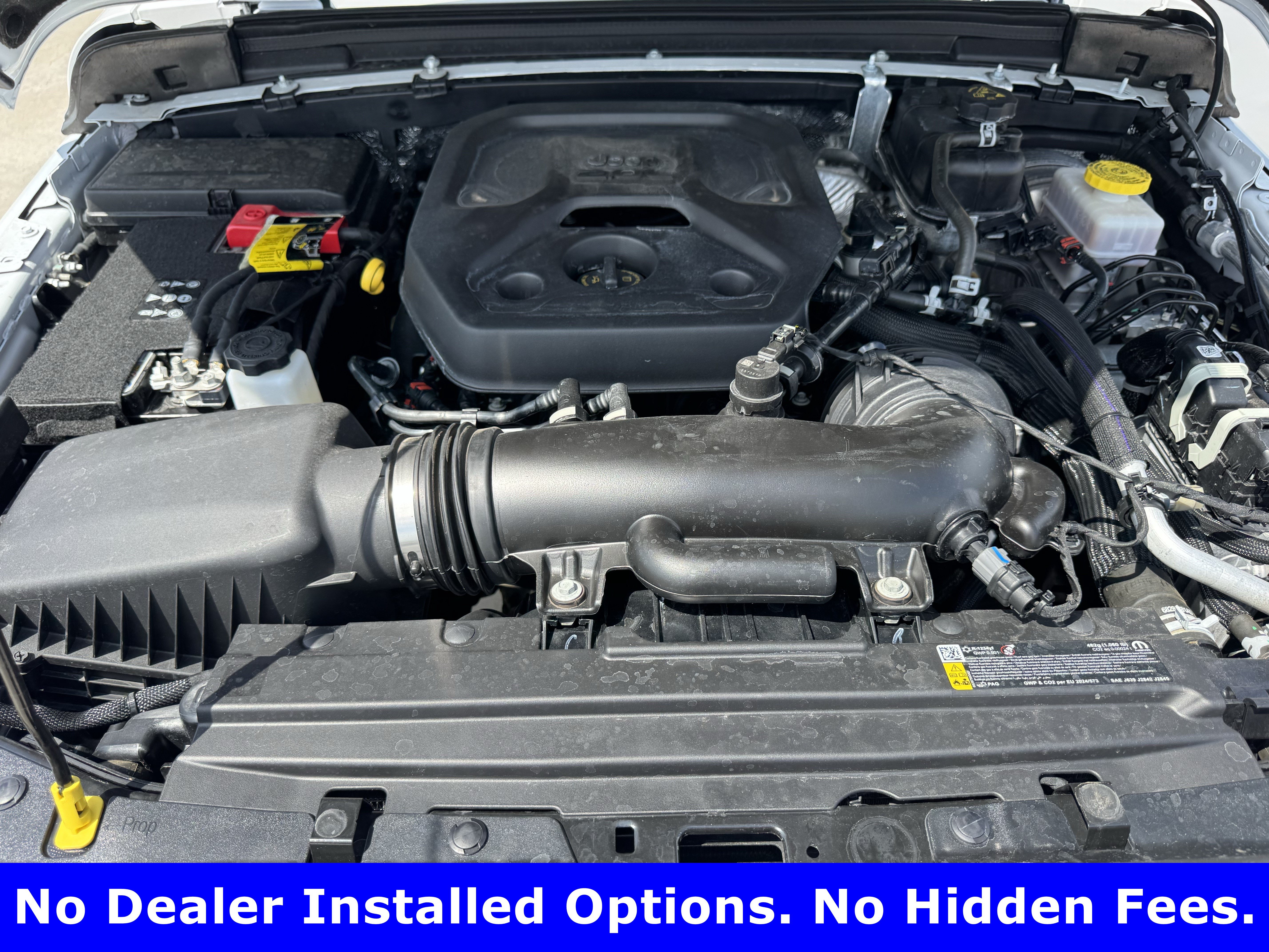 Used 2025 Jeep Wrangler Unlimited Sahara AWD/4WD image 27