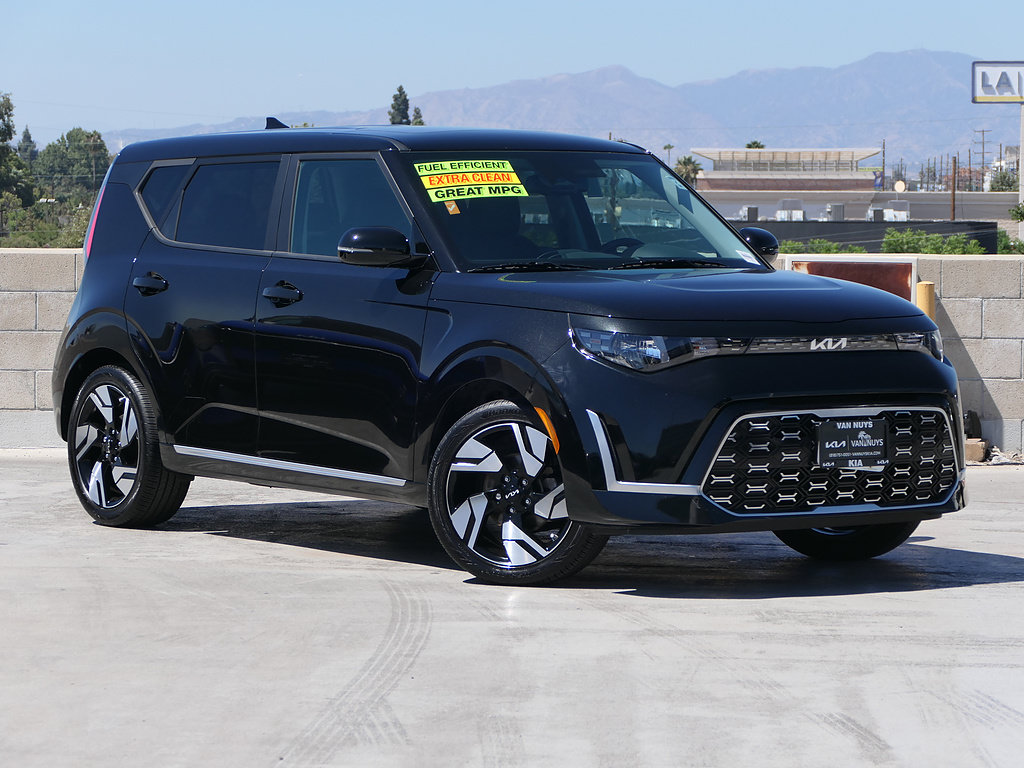 Used 2023 Kia Soul GT-Line FWD image 1