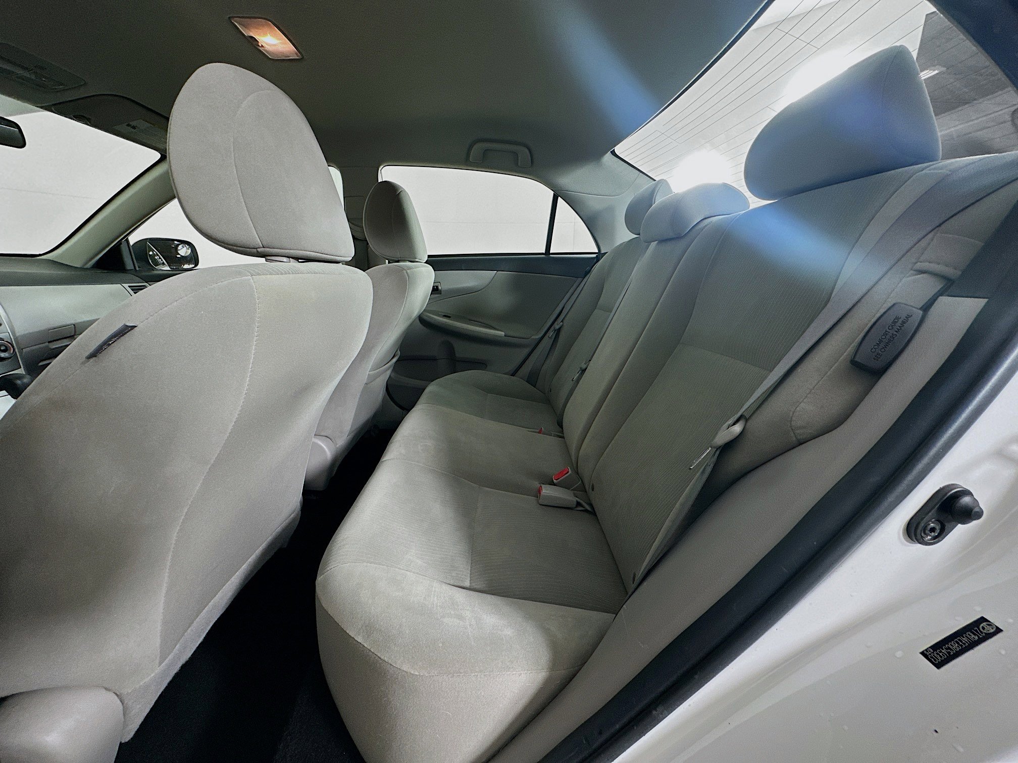 Used 2011 Toyota Corolla LE image 25