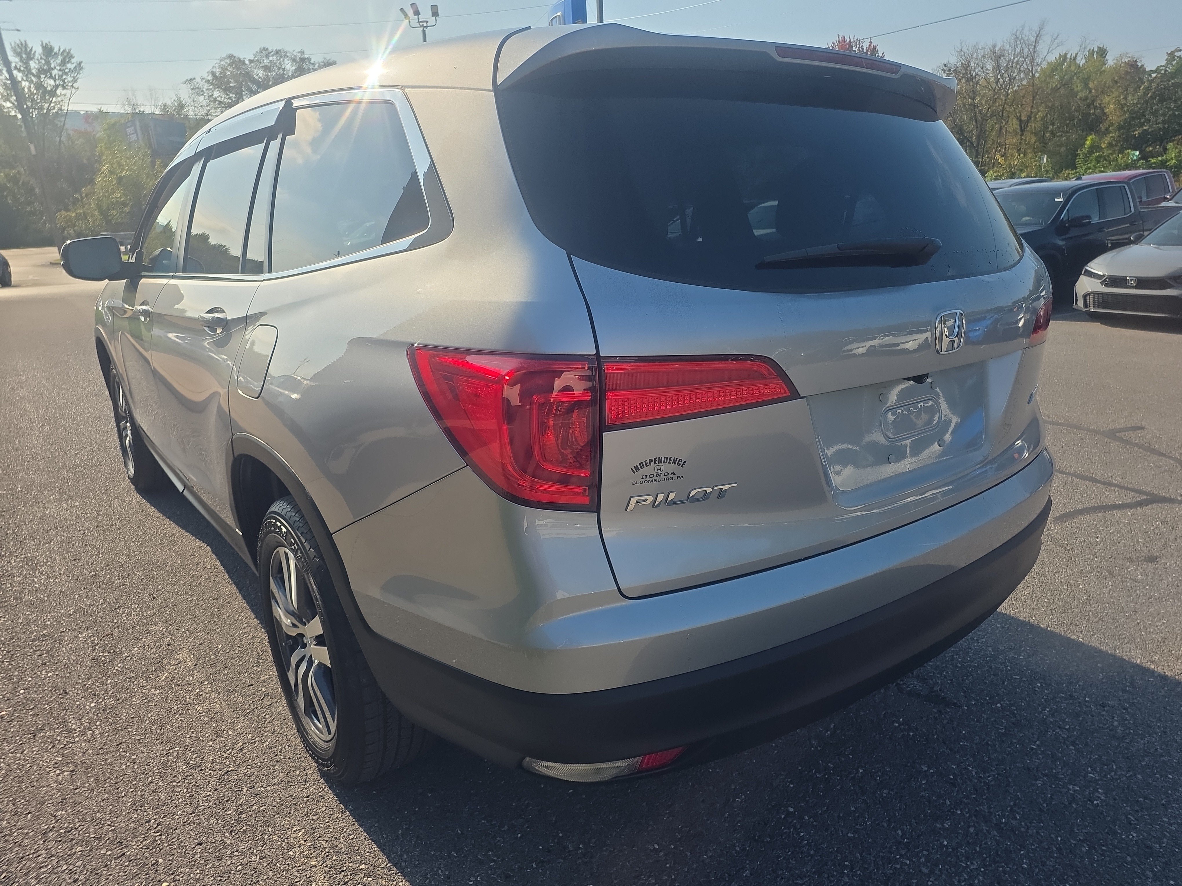 Used 2016 Honda Pilot EX image 7
