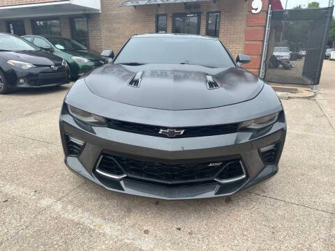 Used 2017 Chevrolet Camaro SS w/ 50th Anniversary Edition RWD image 24