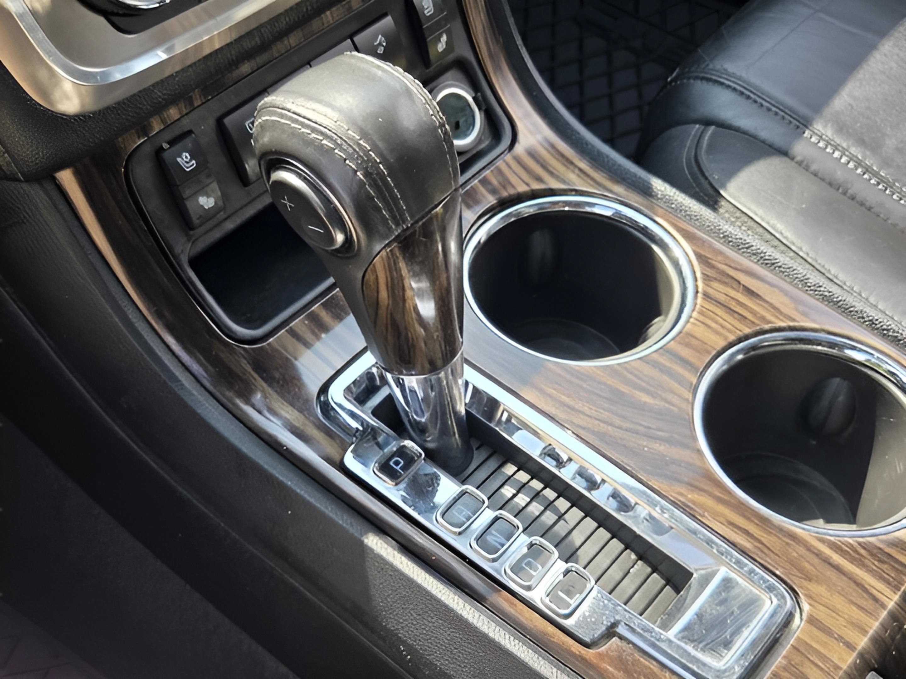 Used 2016 GMC Acadia Denali FWD image 29