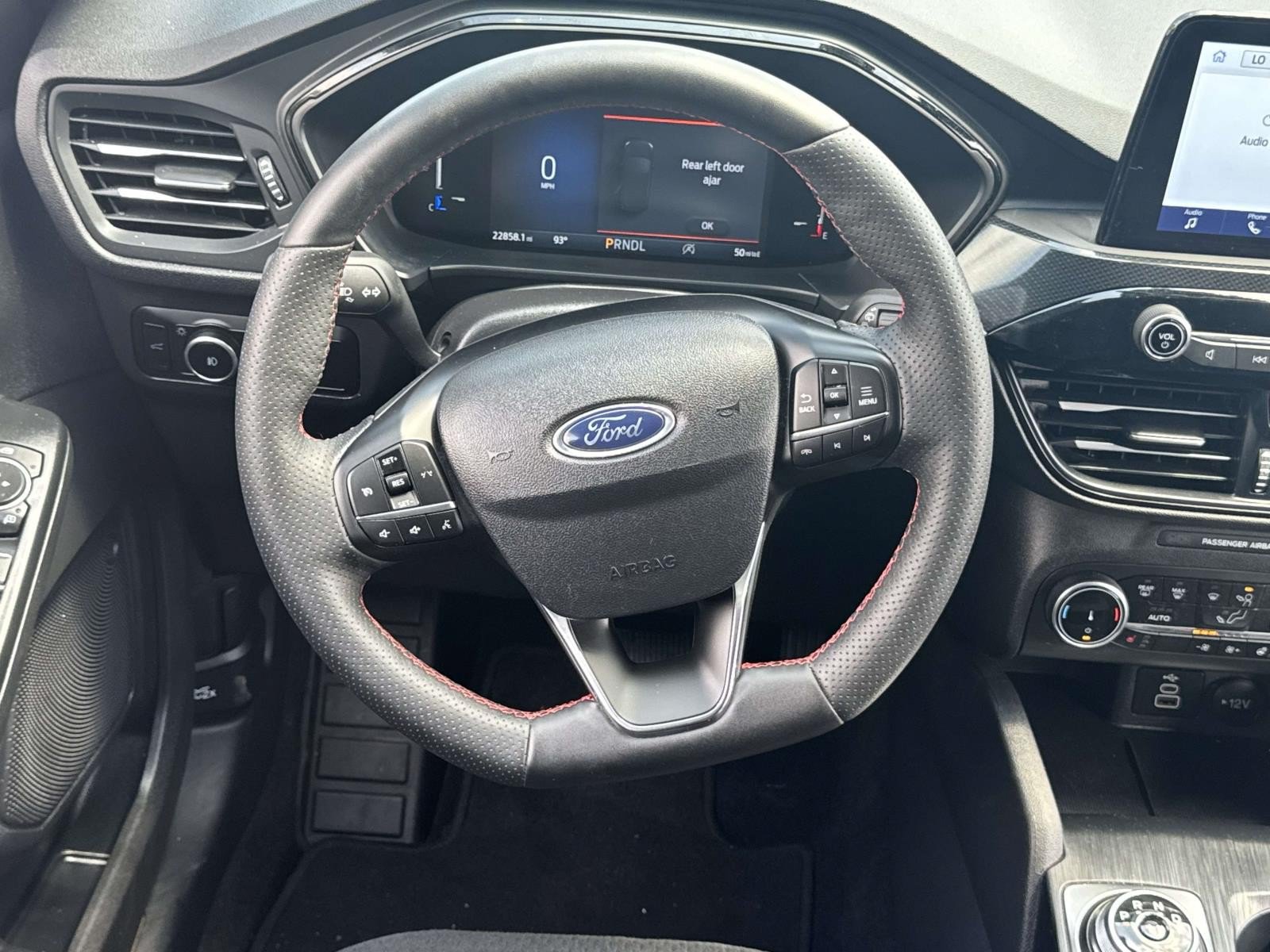 Used 2025 Ford Escape ST-Line Select AWD/4WD image 13