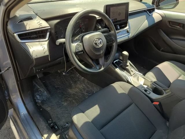 Used 2023 Toyota Corolla LE FWD image 2
