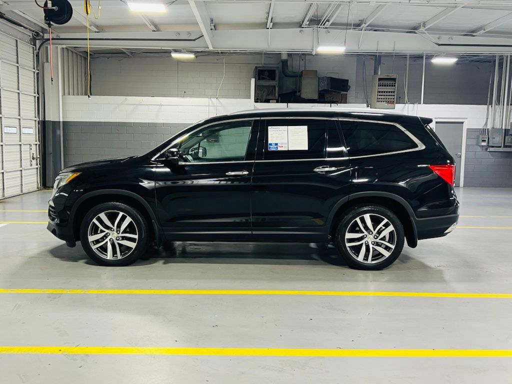 Used 2017 Honda Pilot Touring image 17