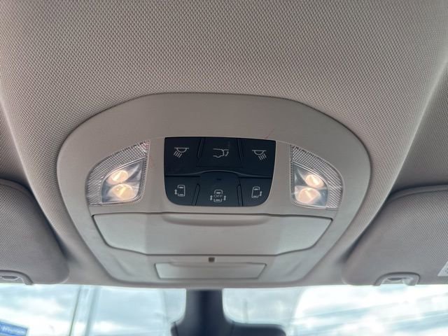 Used 2023 Chrysler Voyager LX FWD image 30