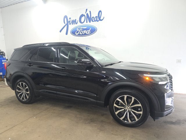 Used 2026 Ford Explorer ST-Line AWD/4WD image 1