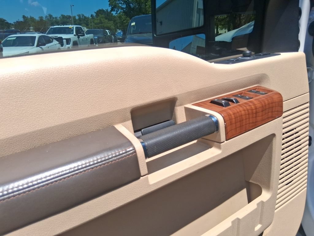 Used 2015 Ford F350 King Ranch AWD/4WD image 11