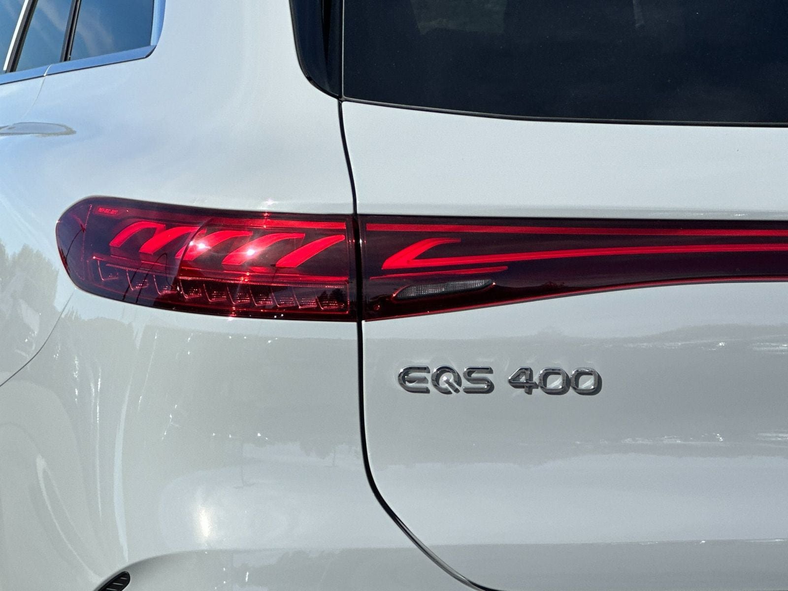 New 2026 Mercedes-Benz EQS 400 4MATIC SUV image 34