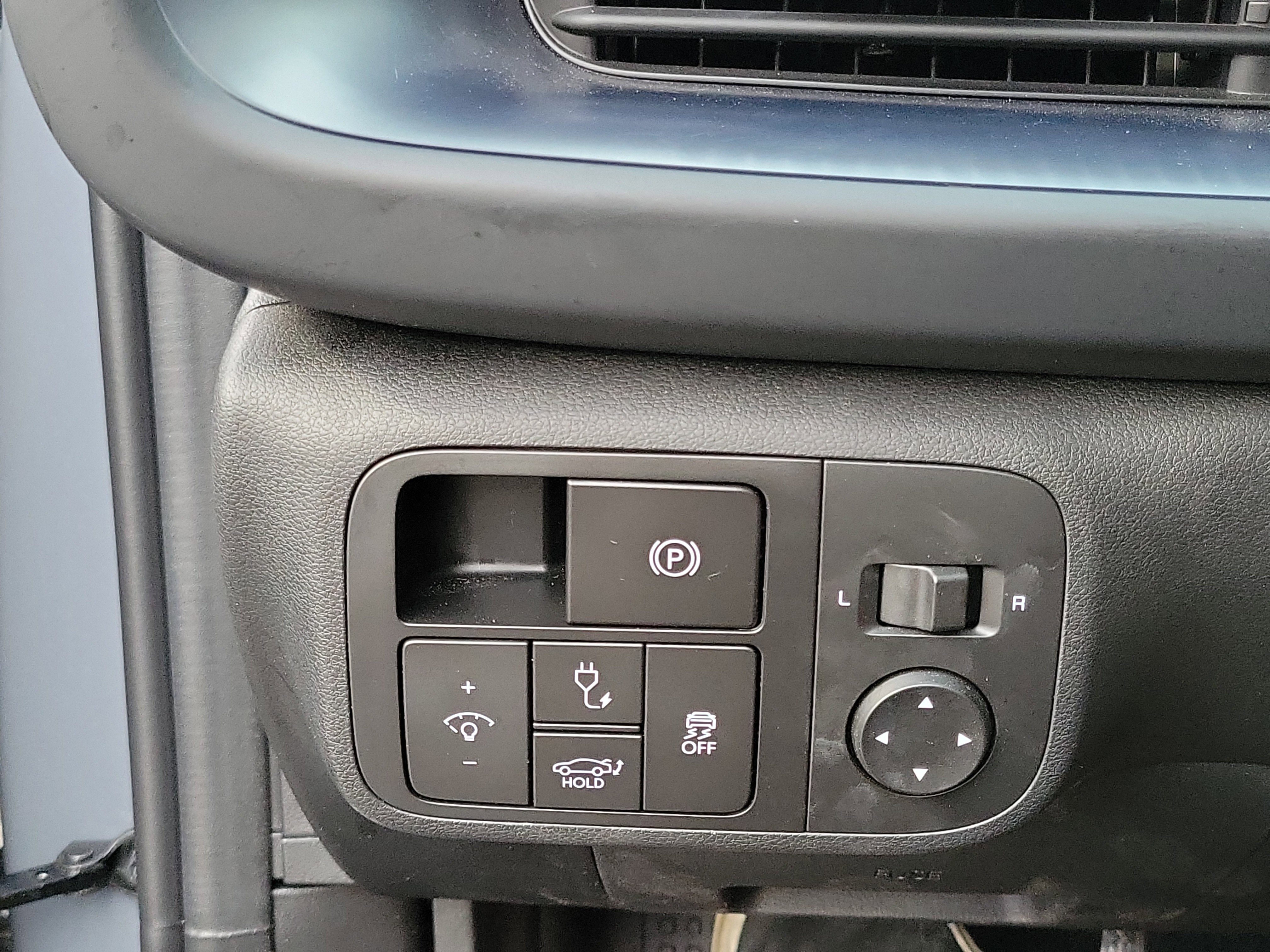 Used 2024 Hyundai Ioniq 6 SE RWD image 14