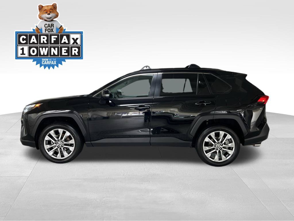 Used 2022 Toyota RAV4 XLE Premium AWD/4WD image 2