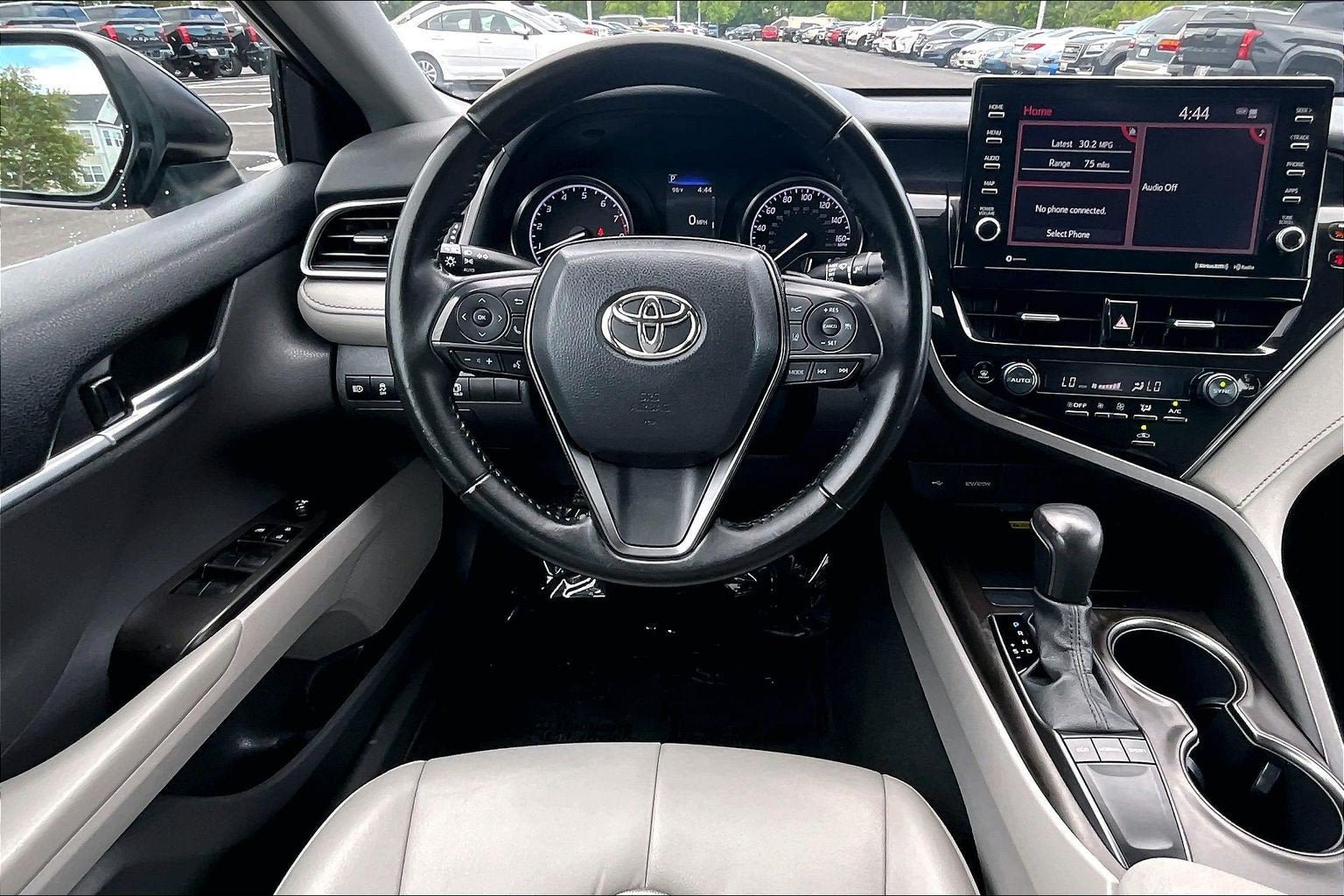 Used 2023 Toyota Camry SE w/ Audio Upgrade Package FWD image 5