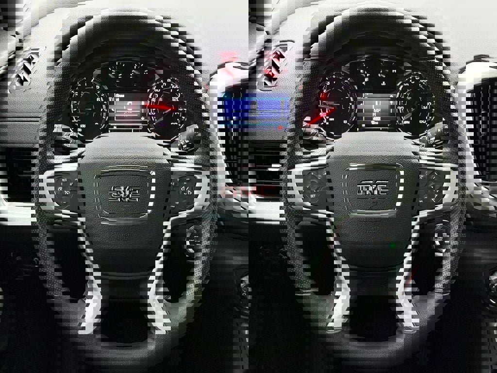 Used 2023 GMC Terrain SLE image 15