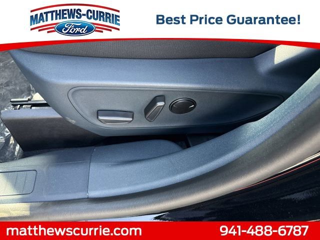 New 2025 Ford Maverick XLT w/ XLT Luxury Package image 12