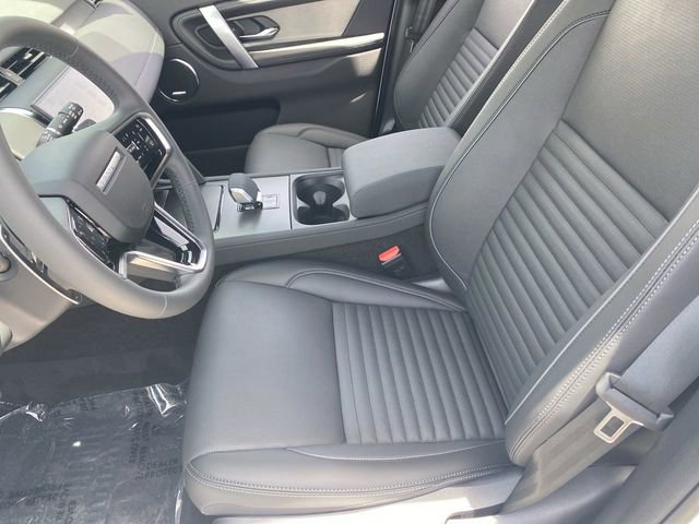 New 2024 Land Rover Discovery Sport Dynamic SE image 19