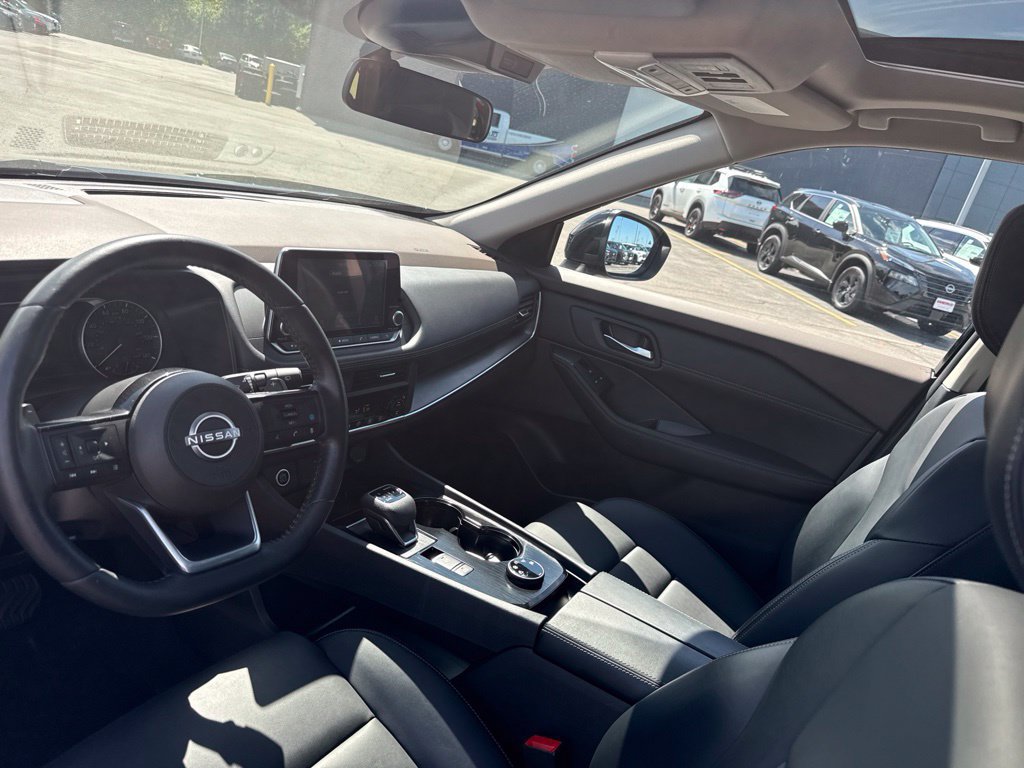 Certified 2023 Nissan Rogue SV w/ SV Premium B Package AWD/4WD image 20