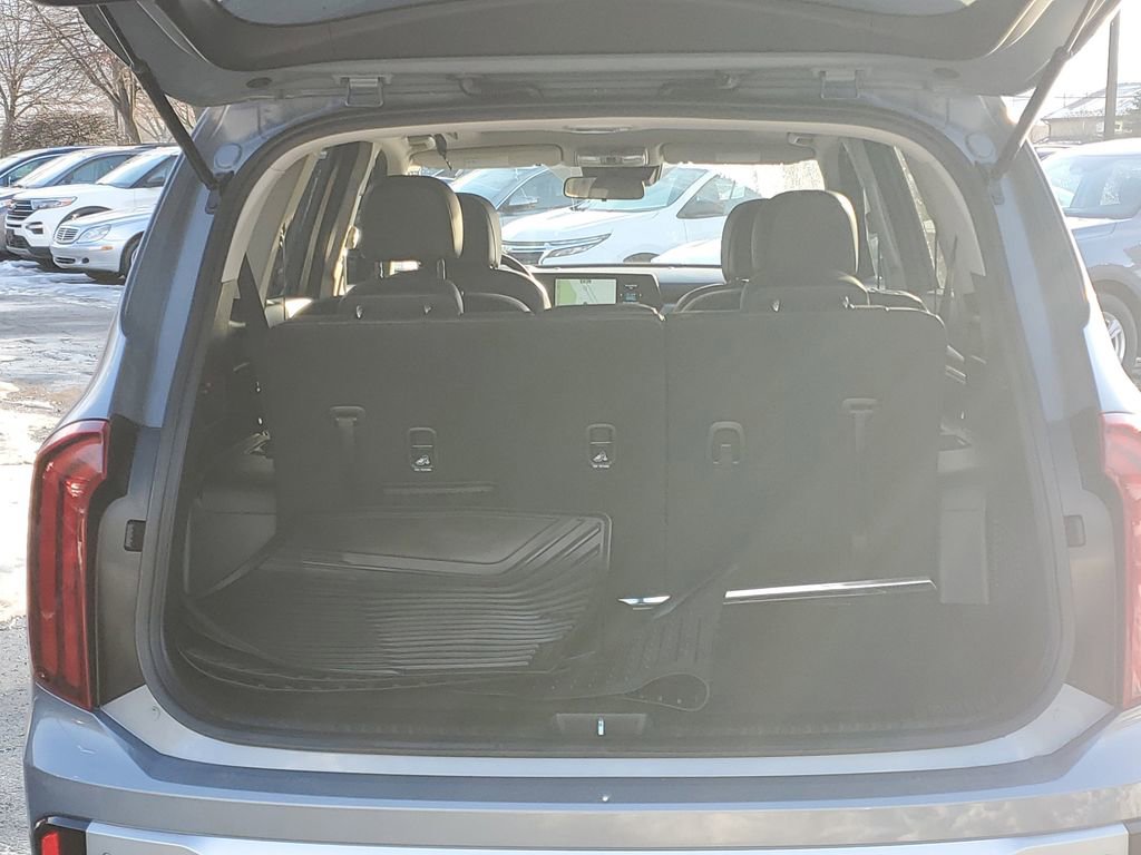 Used 2024 Kia Telluride S w/ S Sunroof Package image 7
