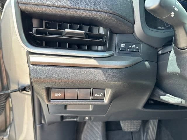 Used 2024 Toyota Grand Highlander FWD image 30