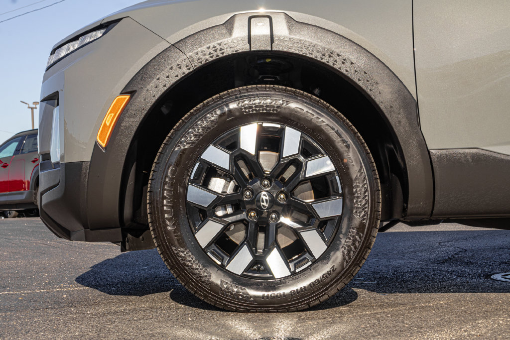 Certified 2026 Hyundai Santa Cruz SEL AWD/4WD image 33