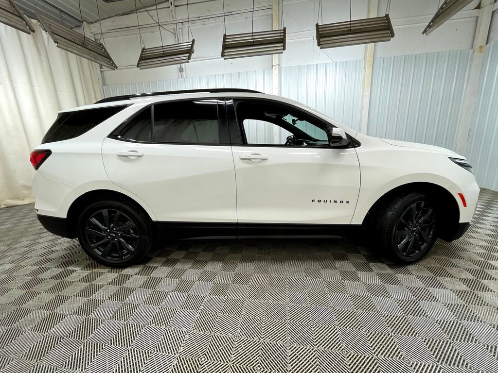Certified 2024 Chevrolet Equinox RS w/ RS Leather Package FWD image 19