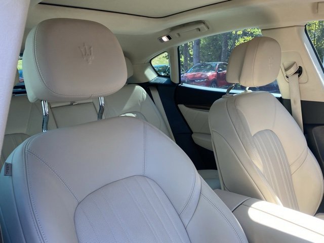 Used 2022 Maserati Levante GT image 38