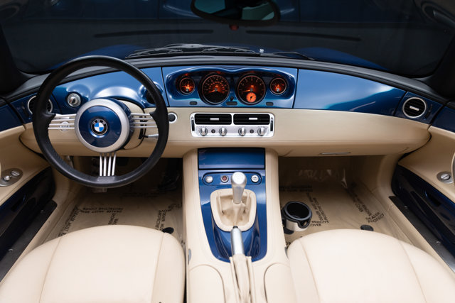 Used 2001 BMW Z8 RWD image 3