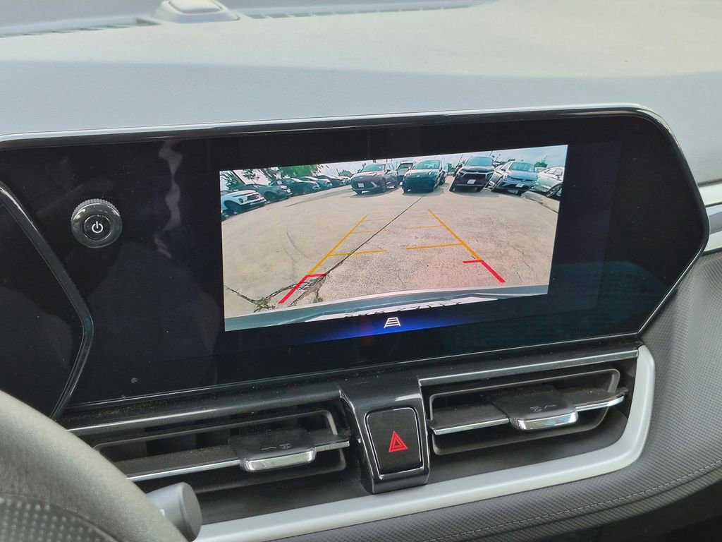 Used 2025 Chevrolet TrailBlazer LT AWD/4WD image 19