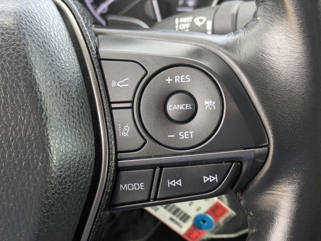 Used 2023 Toyota Camry SE image 18