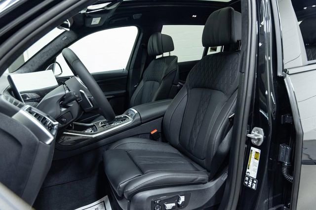 New 2026 BMW X7 M60i image 24