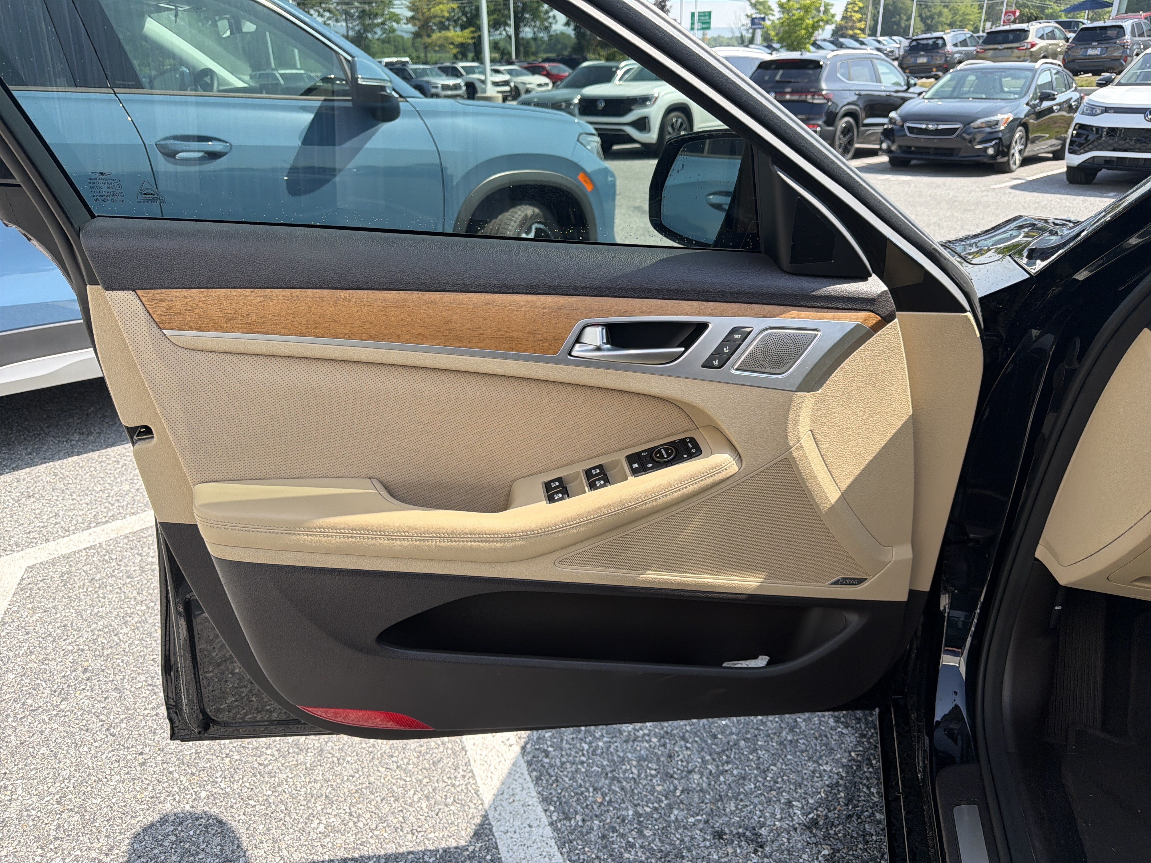 Used 2020 Genesis G80 3.8 w/ Ultimate Package 03 AWD/4WD image 11