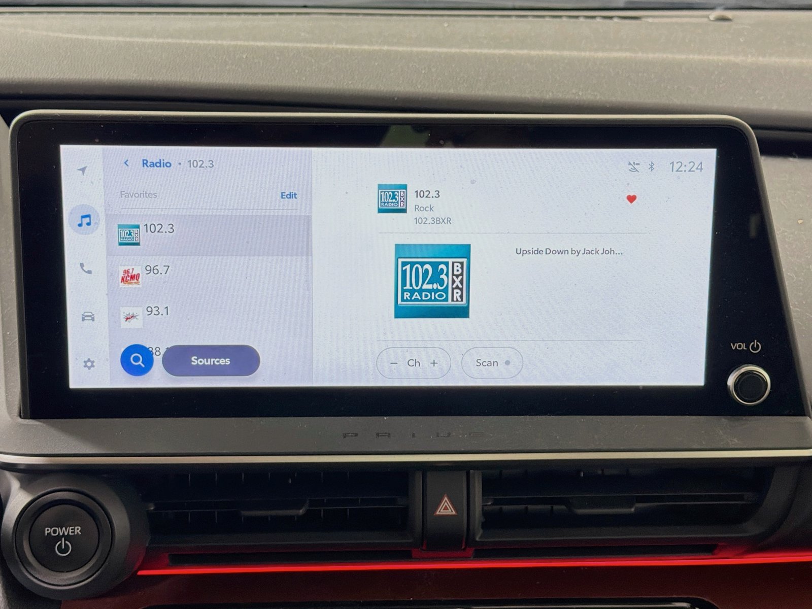 Used 2024 Toyota Prius Prime Premium w/ Advanced Technology Package FWD image 21
