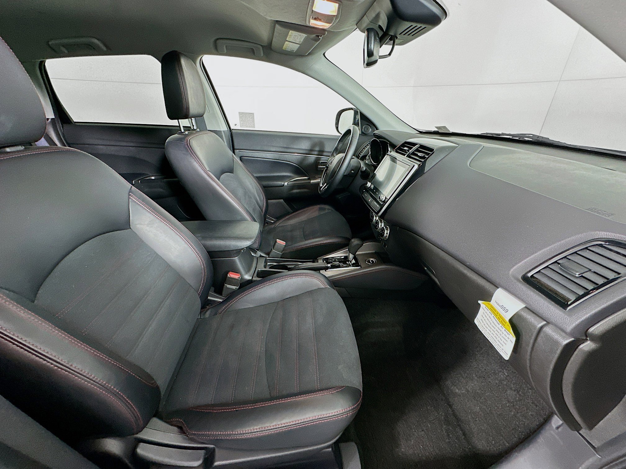 Used 2024 Mitsubishi Outlander Sport SE image 29