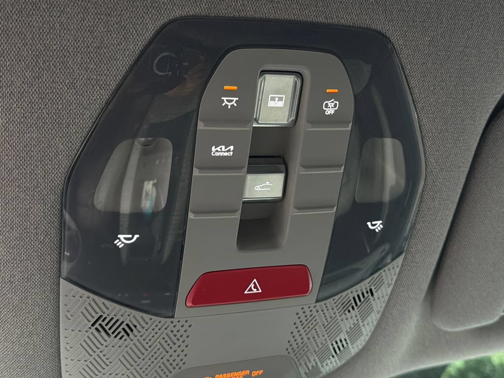 Certified 2024 Kia EV9 Wind AWD/4WD image 39